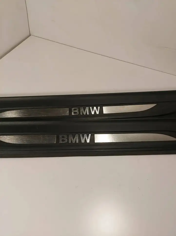 BMW 5 F10 F11 (2009 - 2016) 57550913 Внутренняя отделка переднего порога — фото 2