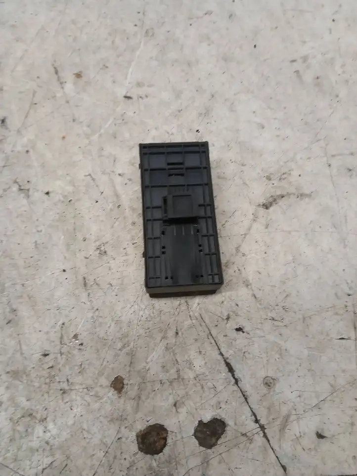 Audi A4 S4 B8 8K (2007 - 2011) 8K0959851 Кнопка стеклоподъемников — фото 2