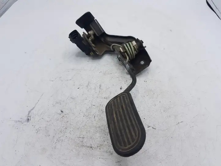 Toyota Avensis Verso (2001 - 2004) 892814010 Педаль акселератора — фото 1