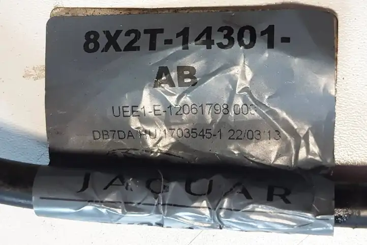 Jaguar XF (2007 - 2015) 8X2T14301AB Минусовой провод аккумулятора — фото 6