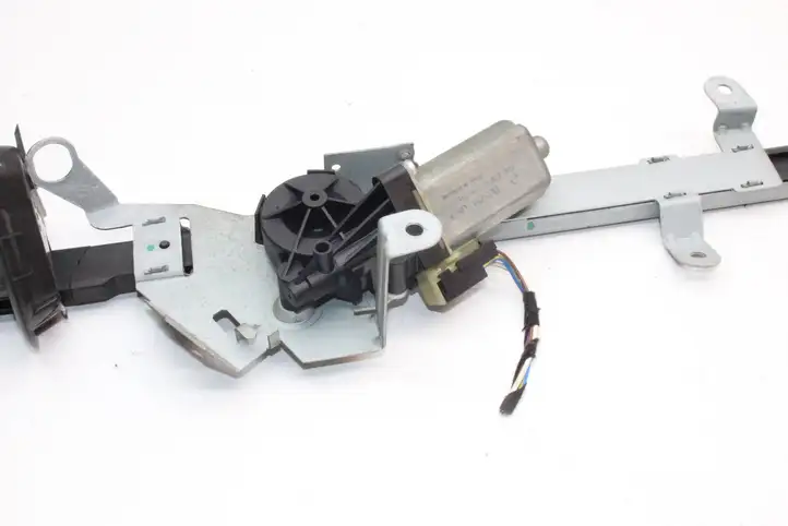 Mercedes-Benz CLK A209,C209 (2002 - 2009) 0132004320 Электродвигатель регулировки ремня безопасности — фото 9