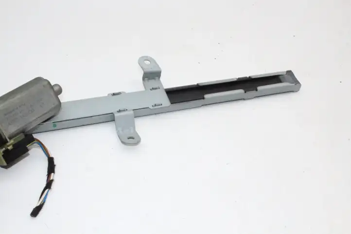 Mercedes-Benz CLK A209,C209 (2002 - 2009) 0132004320 Электродвигатель регулировки ремня безопасности — фото 10