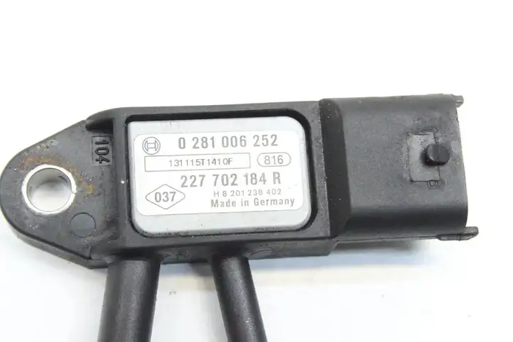 Mercedes-Benz A W176 (2012 - 2018) 227702184R Датчик давления выхлопных газов — фото 3