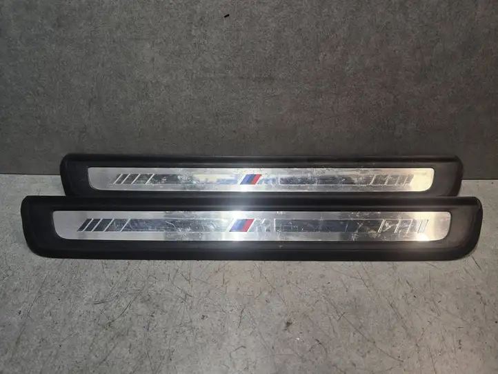 BMW 3 G20 G21 (2019 - ) 8079739 Отделка переднего порога — фото 1