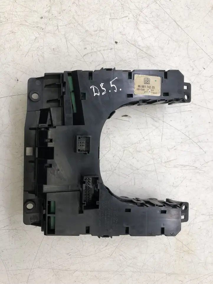 Citroen DS5 (2011 - 2018) 96661742ZD Кнопка стеклоподъемников — фото 3