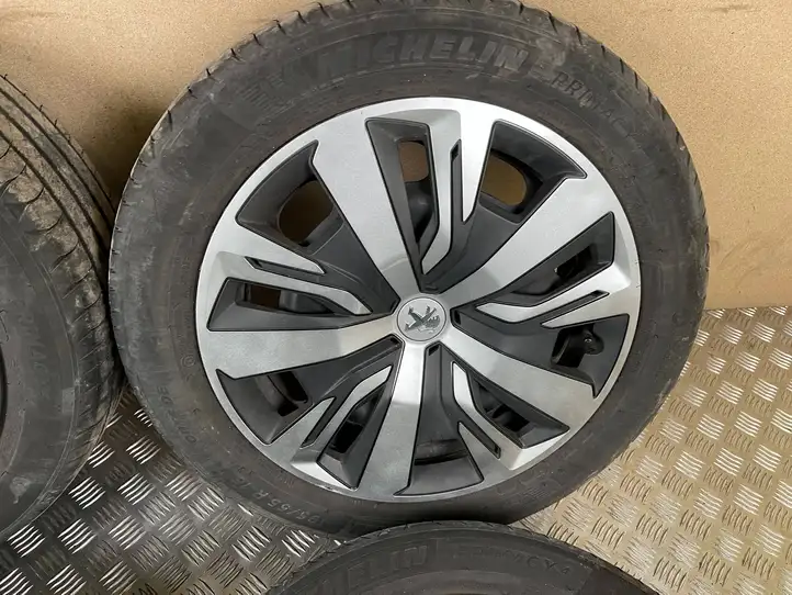 Peugeot 208 (2019 - ) 982016480 Стальной штампованный диск R16 — фото 13
