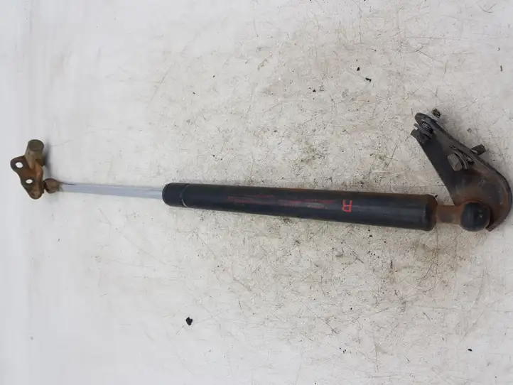 Toyota Avensis Verso (2001 - 2004) 6895044080 Амортизатор крышки багажника — фото 1
