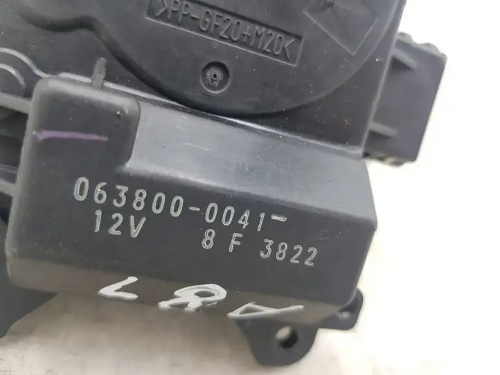 Honda Accord (2003 - 2007) 0638000041 Двигатель задвижки потока воздуха — фото 2