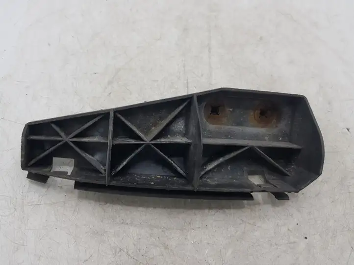 Toyota Corolla Verso AR10 (2004 - 2009) 525620P010 Кронштейн заднего бампера — фото 1