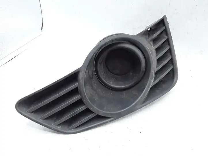 Opel Tigra B (2004 - 2009) 93162189 Решетка противотуманной фары — фото 1