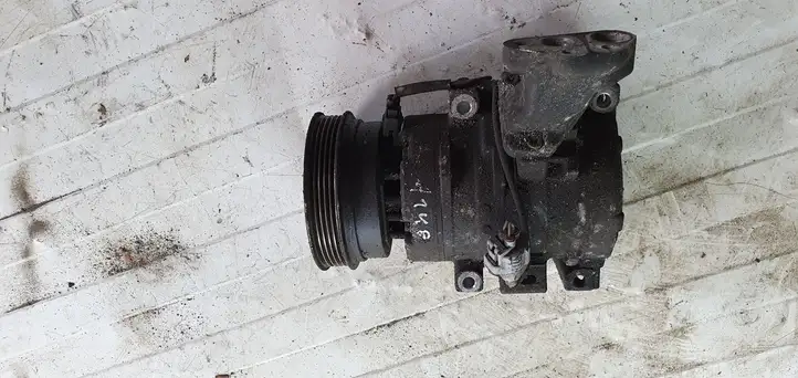 Toyota Avensis Verso (2001 - 2004) 4472204221 Компрессор (насос) кондиционера воздуха — фото 1