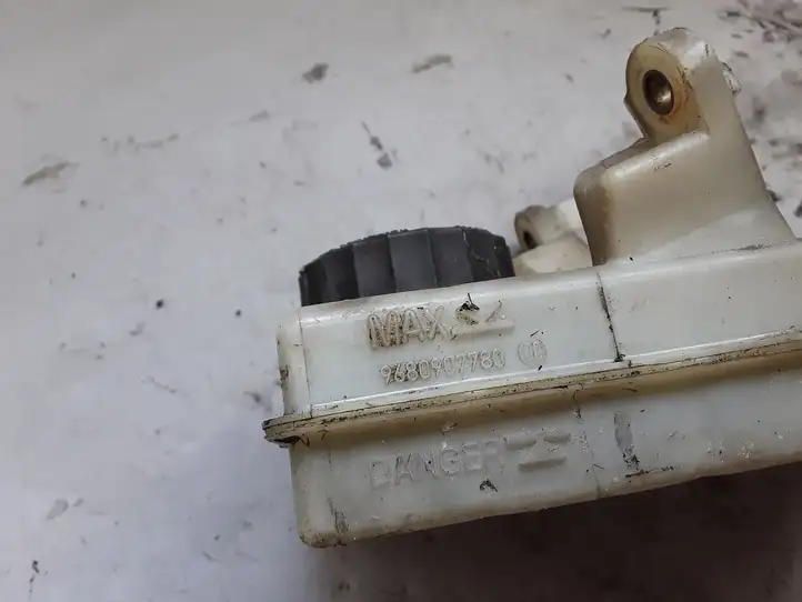Citroen C4 I Picasso (2006 - 2013) 9680907780 Бачок тормозной жидкости — фото 2