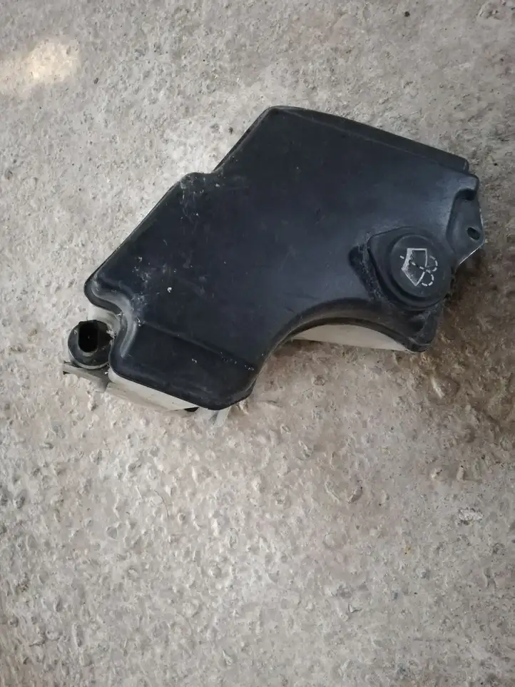 BMW 3 E46 (1998 - 2005) 61677008057 Бачок омывателя стекла — фото 1