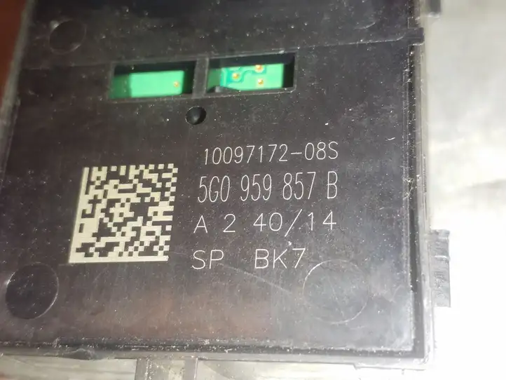 Volkswagen PASSAT B8 (2015 - ) 5G0959857B Блок кнопок стеклоподъемников — фото 2