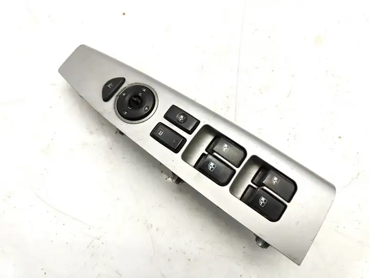 Hyundai Santa Fe (2005 - 2009) 3714911110 Блок кнопок стеклоподъемников — фото 1