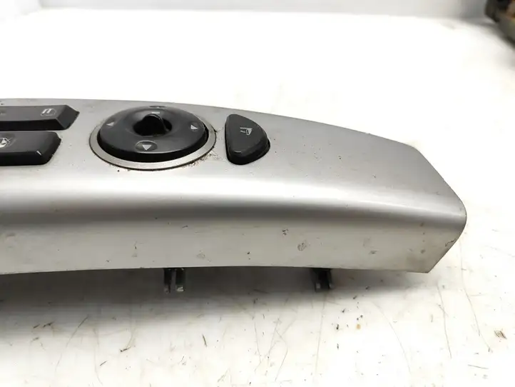 Hyundai Santa Fe (2005 - 2009) 3714911110 Блок кнопок стеклоподъемников — фото 6