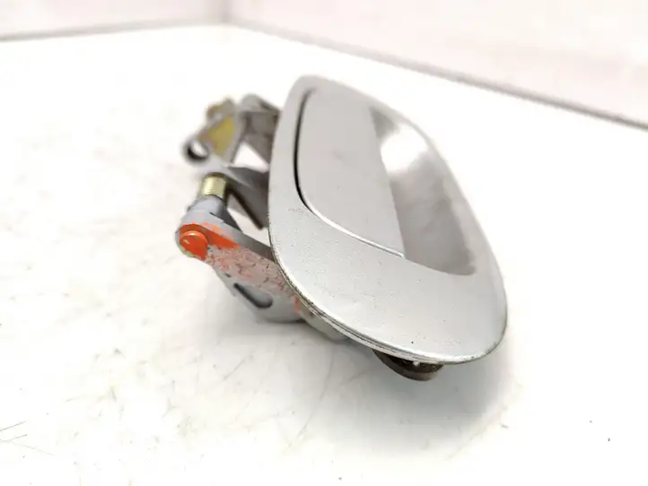 Mitsubishi Space Star (1998 - 2005) Наружная ручка задней двери — фото 5