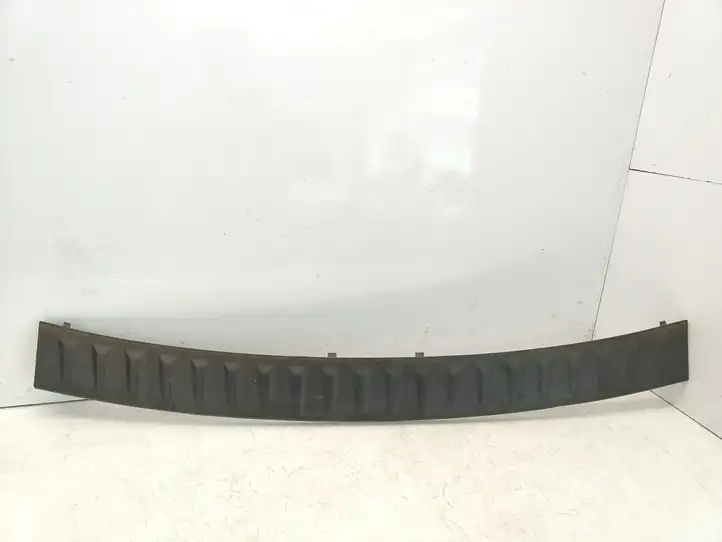 Hyundai Santa Fe (2005 - 2009) 866452B000 Отделка порога багажника — фото 1