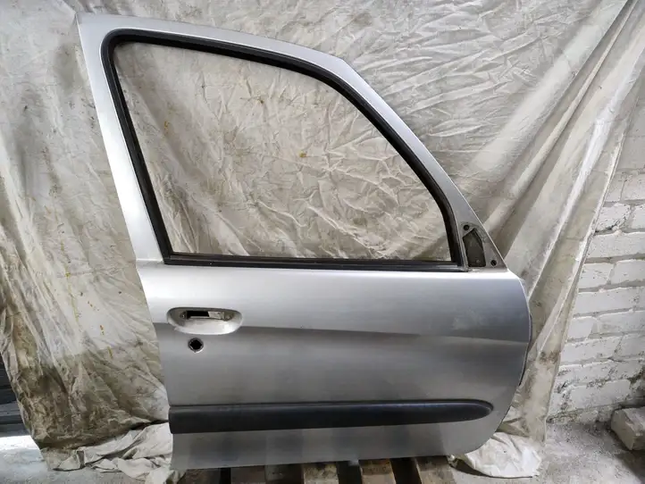 Citroen Xsara Picasso (1999 - 2012) Дверь — фото 1