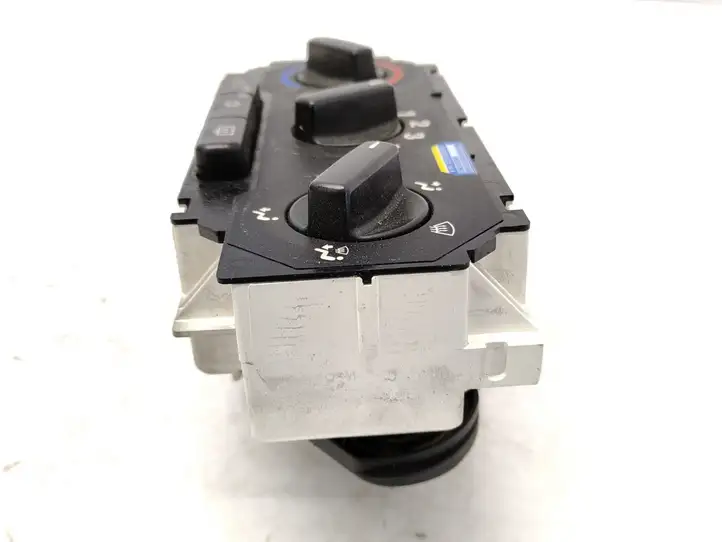 Opel Astra G (1998 - 2004) 24463629 Блок управления климат-контролем — фото 2