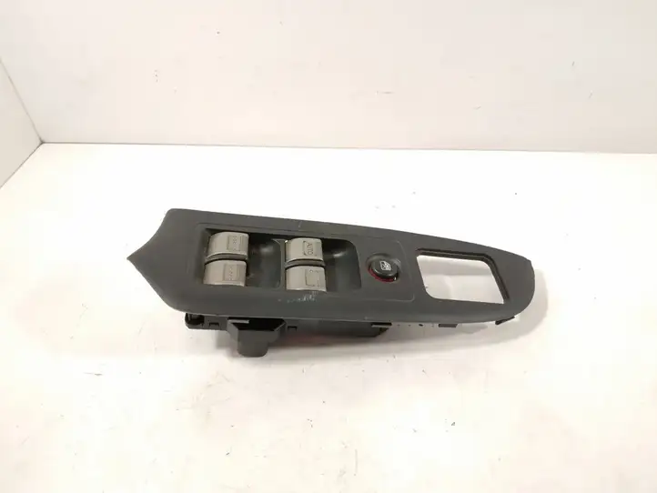 Honda CR-V (2001 - 2004) Кнопка стеклоподъемников — фото 2