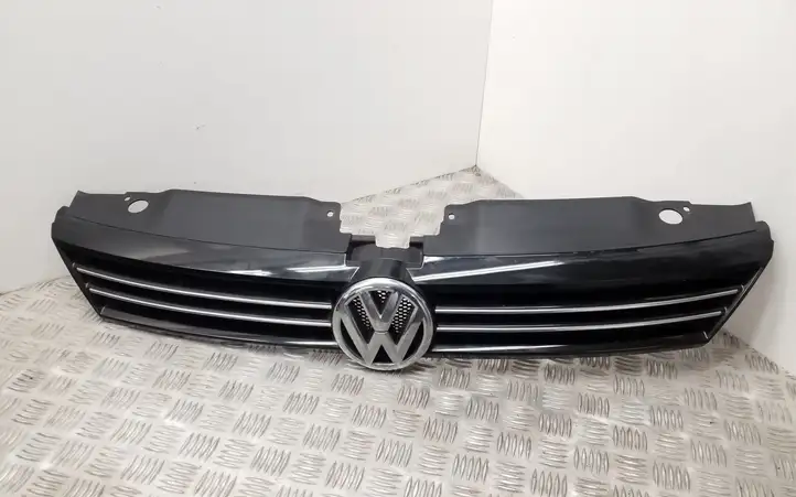 Volkswagen Jetta VI (2011 - 2018) 5C6853653 Передняя решетка — фото 1