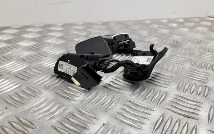 Audi Q5 SQ5 (2008 - 2012) 8P0419589P Кнопки на рулевом колесе — фото 8