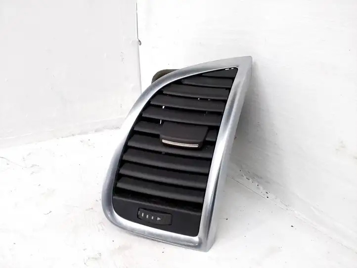 Audi Q7 4L (2005 - 2009) 4L0820902 Боковой воздушный дефлектор — фото 1