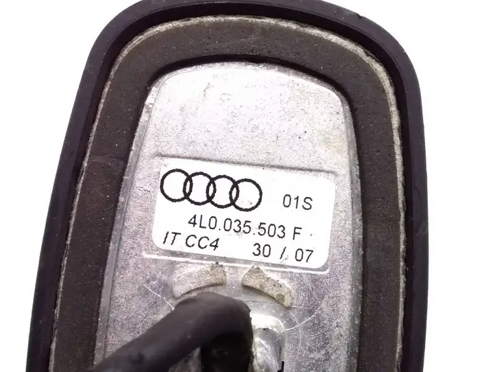 Audi Q7 4L (2005 - 2009) 4L0035503F GPS антенна — фото 4