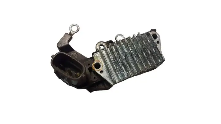 Toyota Land Cruiser (J100) (1998 - 2007) 1260002200 Запчасти генератора — фото 1