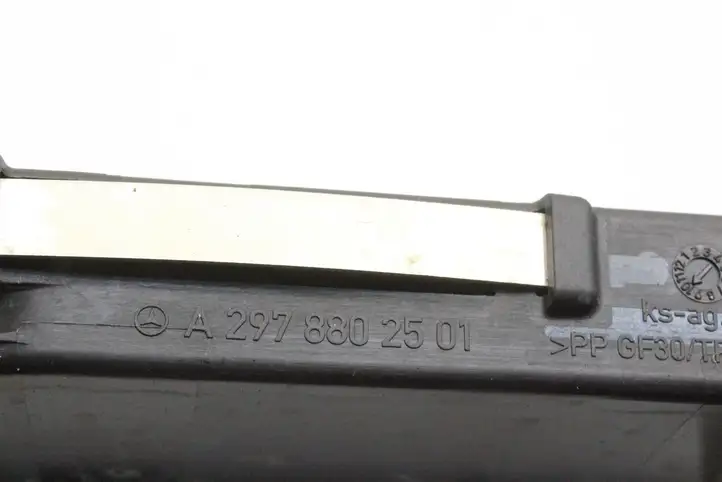 Mercedes-Benz EQS V297 (2021 - ) A2978802501 Горловина бачка омывателя — фото 6