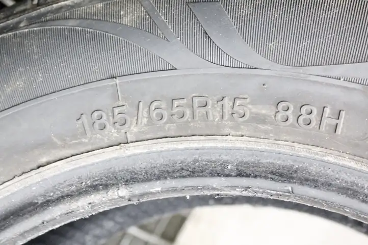 Nissan Micra (2010 - 2013) 18565R15 Летняя шина R12 — фото 3