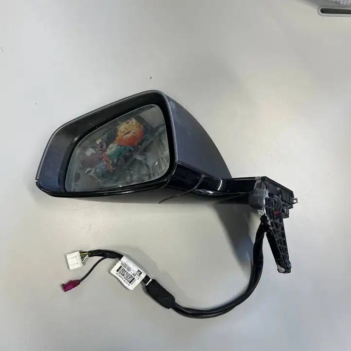 Tesla Model X (2015 - 2021) 1035182-00-I Элементы бокового зеркала — фото 1