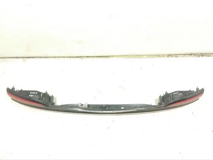 Chrysler Pacifica (2016 - ) 640000011000 Задний фонарь в крышке багажника — фото 13