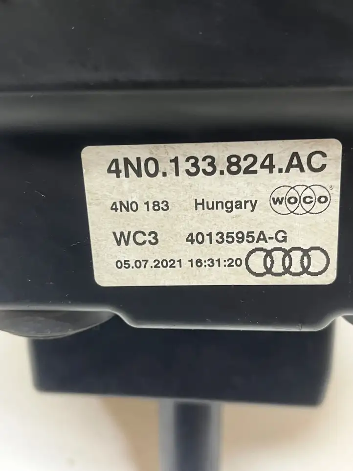 Audi A8 S8 D5 (2017 - ) 4N0133824AC Воздушный фильтр — фото 6