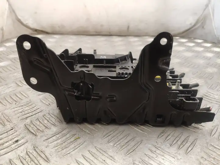 Toyota ProAce City (2016 - ) 9831821480 Клеммный узел плюсовых проводов — фото 8