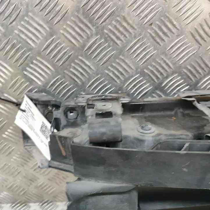 Porsche Cayenne (9Y0 9Y3) (2018 - ) 9Y0121700 Детали воздухозаборника — фото 3