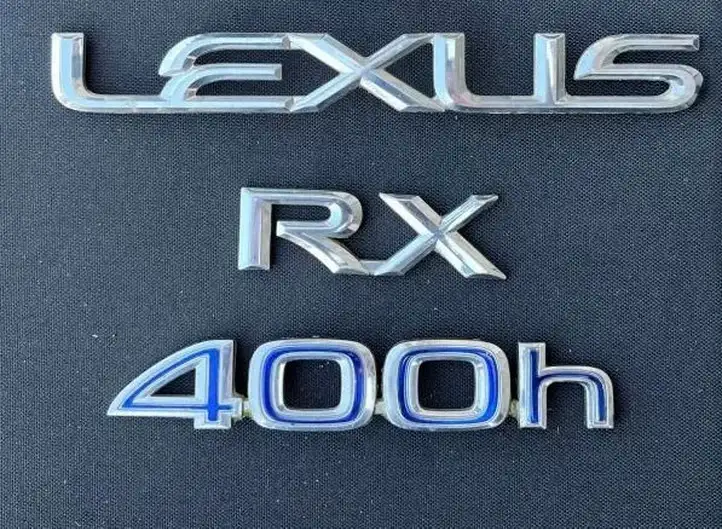 Lexus RX 330 - 350 - 400H (2008 - 2012) Эмблема модели — фото 1