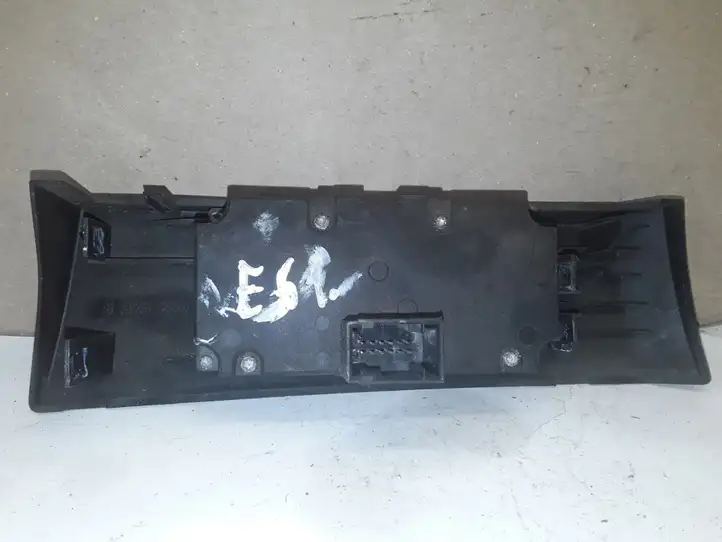 BMW 5 E60 E61 (2004 - 2010) 6925260 Включатель фонарей — фото 2