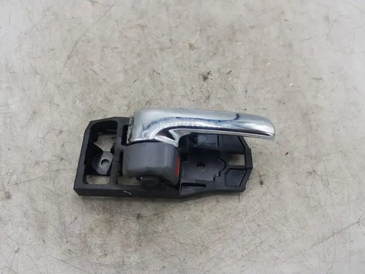 Toyota Previa (XR30, XR40) II (2000 - 2006) Внутренняя ручка двери — фото 1
