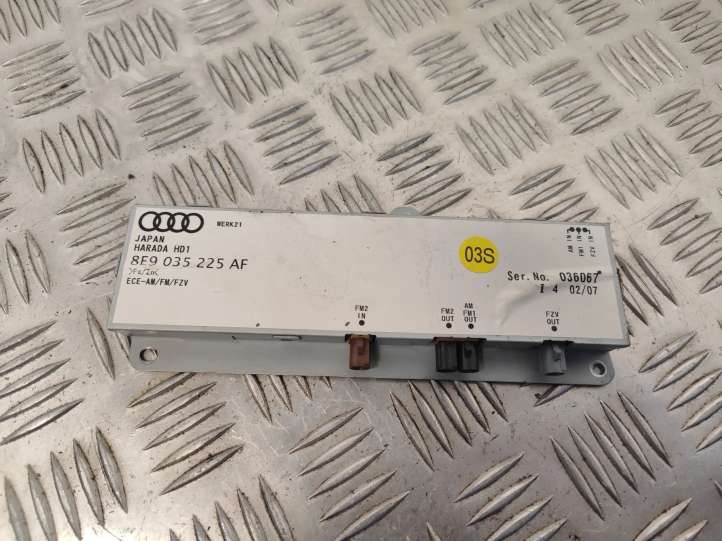 8E9035225AF Audi A4 S4 B7 8E 8H Antenos stiprintuvas