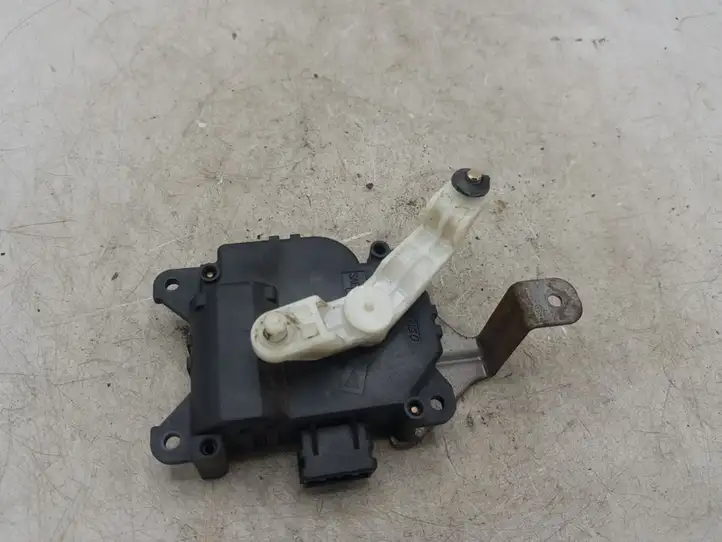 Honda Accord (2003 - 2007) 1136002380 Двигатель задвижки потока воздуха — фото 3