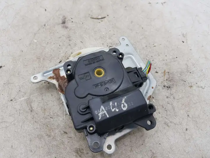 Toyota Corolla Verso E121 (2004 - 2007) 0637007440 Двигатель задвижки потока воздуха — фото 1