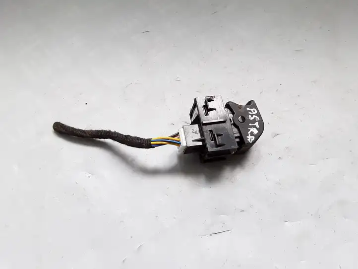 Opel Astra J (2009 - 2012) 20843230 Кнопка ручного тормоза — фото 2