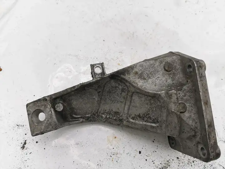 BMW 3 E46 (1998 - 2005) 22116754185 Кронштейн двигателя — фото 2