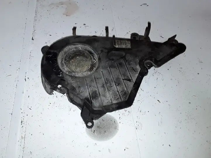Toyota Avensis Verso (2001 - 2004) 9095001357A Защита ремня ГРМ — фото 1