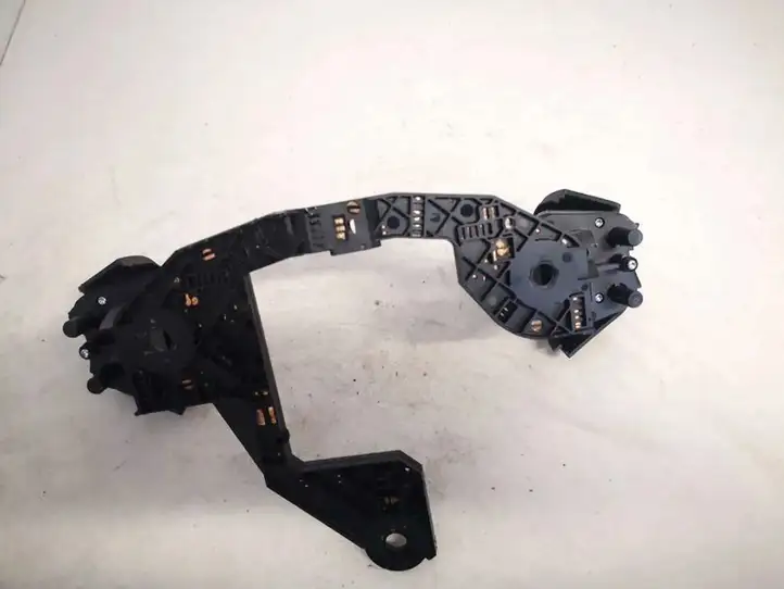 Mercedes-Benz A W169 (2004 - 2012) 1698207310 Кнопки на рулевом колесе — фото 2