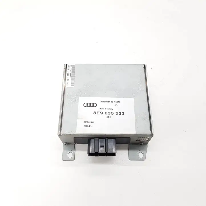 Audi A4 S4 B6 8E 8H (2000 - 2006) 8E9035223 Усилитель звука — фото 2