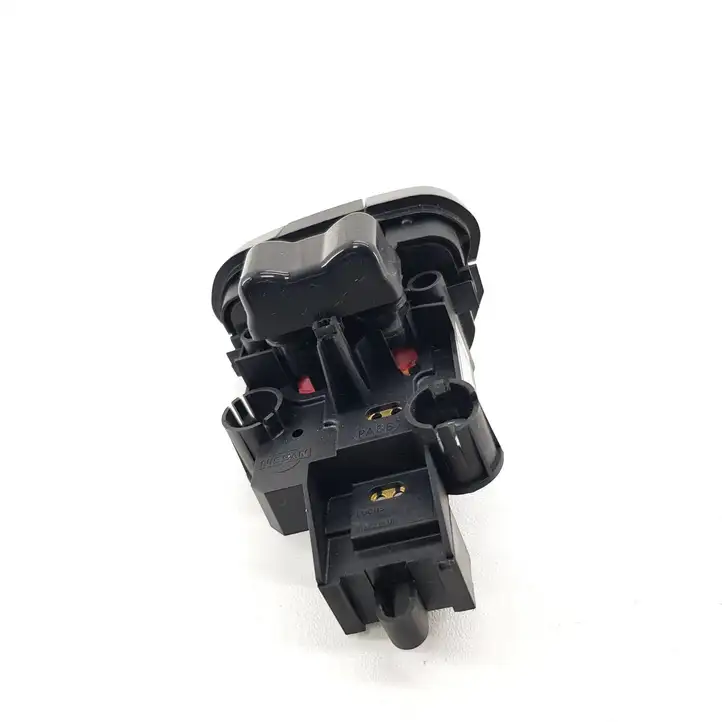 Nissan Almera Tino (2000 - 2003) 54355381PI Кнопки на рулевом колесе — фото 6