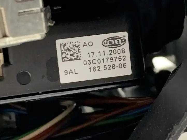 BMW 5 E60 E61 (2004 - 2010) D1S Передняя фара — фото 7